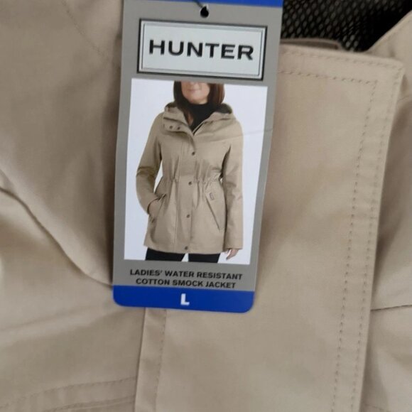 NEW Hunter Ladies' Water & Wind Resistant Rain Jacket, Tan Large NWT - Picture 5 of 9